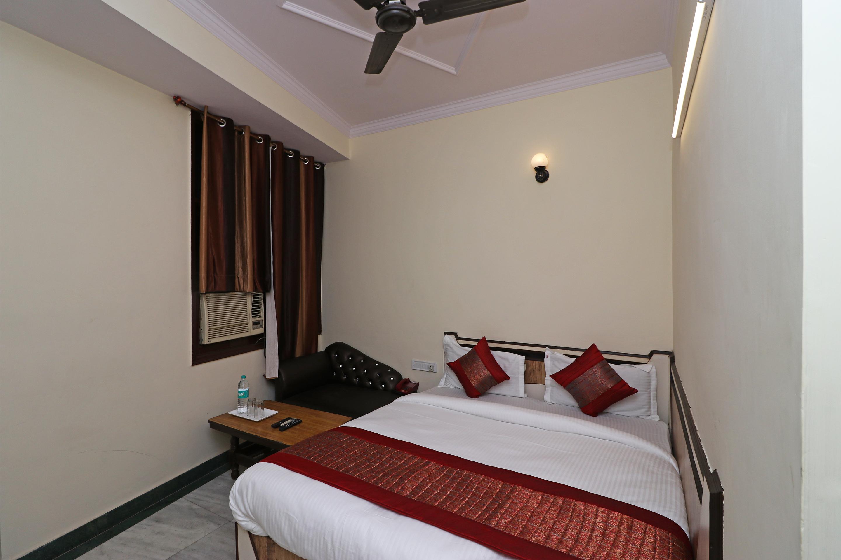 Adb Rooms Hotel Silver Shine New Delhi Exterior photo