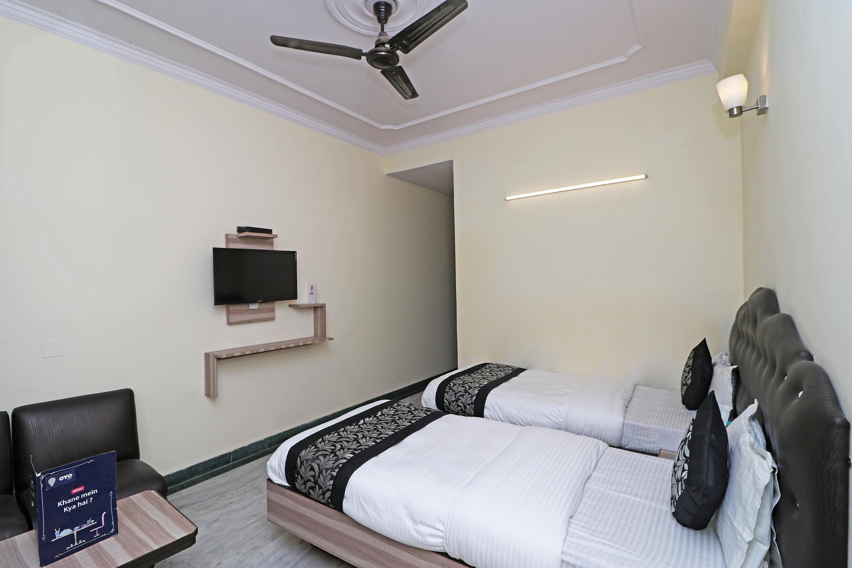 Adb Rooms Hotel Silver Shine New Delhi Exterior photo